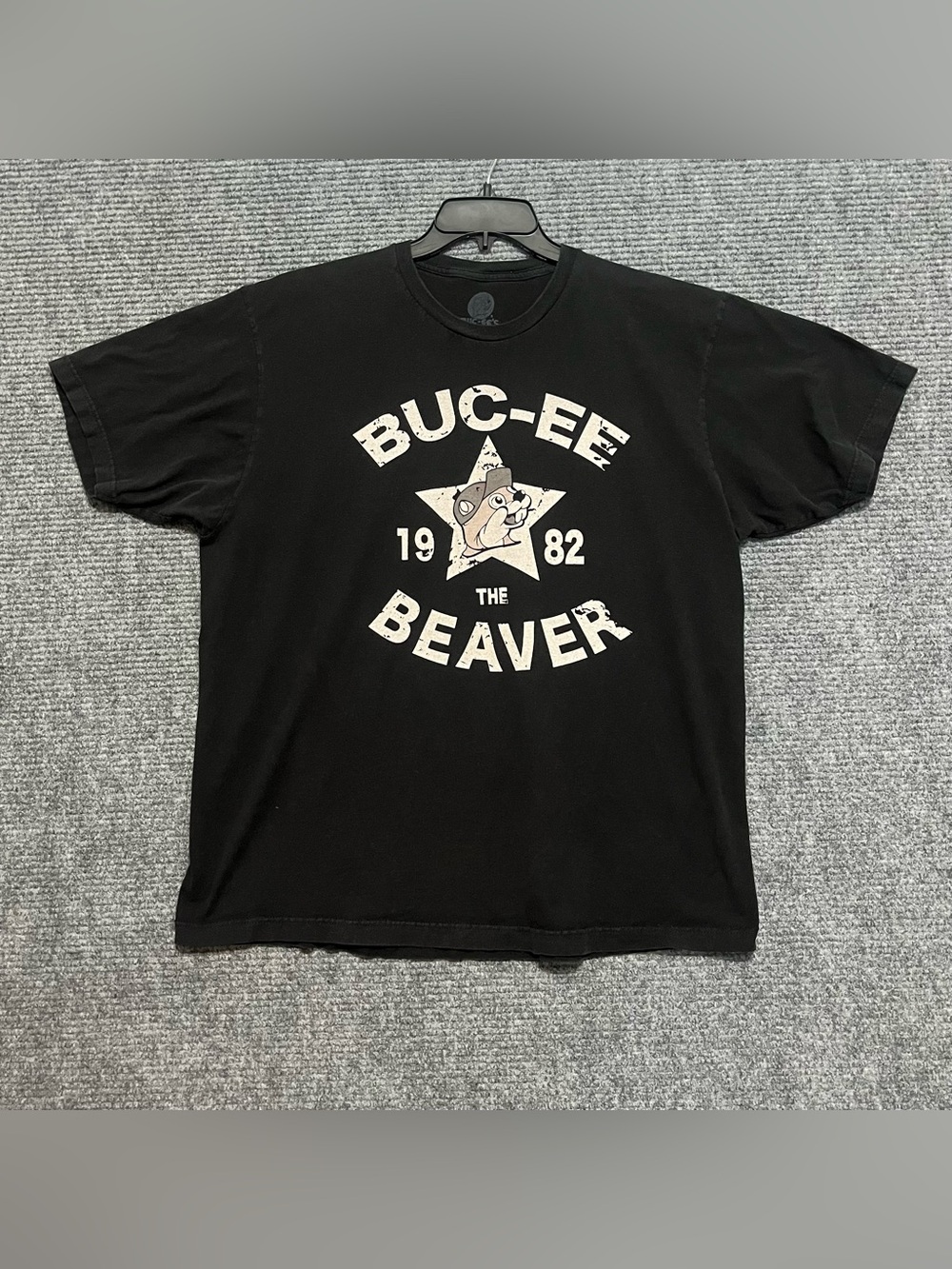 Buc-ee's XL Est 1982 The Beaver Shirt Men's /Women Large Cotton Short Sleeve